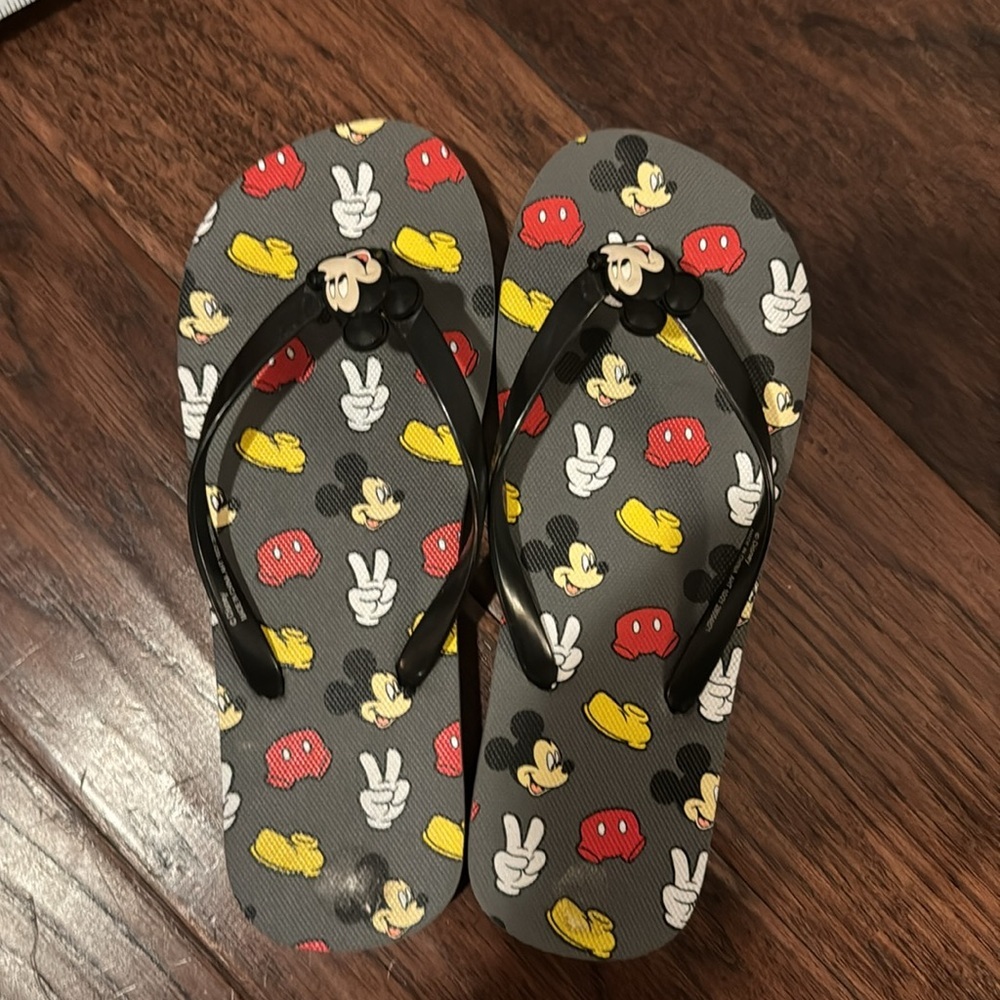 Disney flip flops Mickey Mouse black red yellow white sandals sz 4/5 9.25” long - Picture 2 of 8